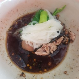 เล็กเนื้อ น้ำตก