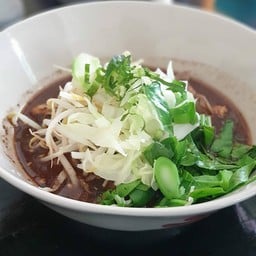 รสนิยม ก๋วยเตี๋ยวเรือ หมู-เนื้อ