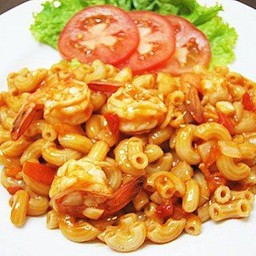 ผัดมักโรนีทะเล