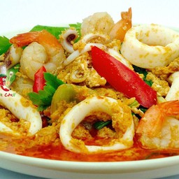 ผัดผงกระหรี่ทะเล