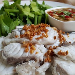 ปลากระพงลวกจิ้ม