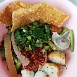 ก๋วยเตี๋ยวเย็นตาโฟต้มยำ Yentafo Tomyum