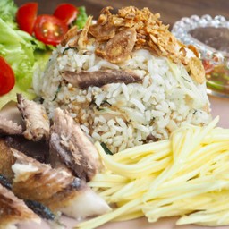 ข้าวผัดปลาทู