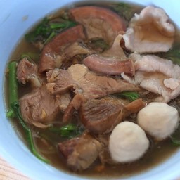 ก๋วยเตี๋ยวหมู