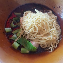 บะหมี่  น้ำใสหมู