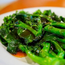 คะน้าฮ่องกงผัดน้ำมันหอย