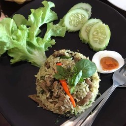 ข้าวผัดแกงเขียวหวานเนื้อ