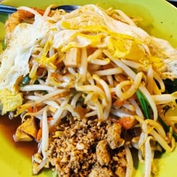 ผัดไทยแม่พร