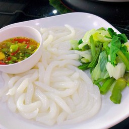 เส้นด๊องแด๊ง