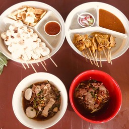 ก๋วยเตี๋ยวเรือรังสิต สูตรดั้งเดิมคลอง 1 สุวินทวงศ์