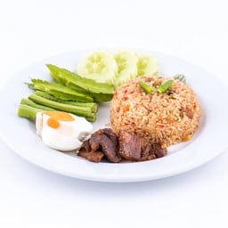 ข้าวผัดน้ำพริกลงเรือ