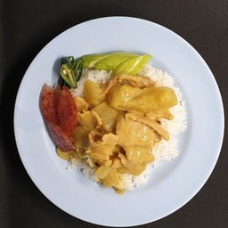 ข้าวแกงกระหรี่หมู