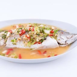 ปลากะพงนึ่งมะนาว