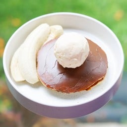 Nutella Banana Pancake