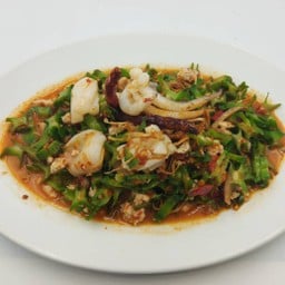 ยำถั่วพู