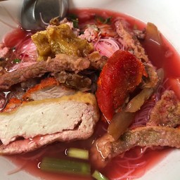 ก๋วยเตี๋ยวโฟเจ๊จ้อย ขอนขว้าง