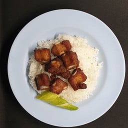ข้าวราดซี่โครงหมูทอด