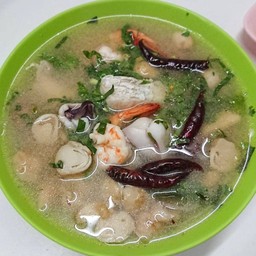 ต้มยำทะเล น้ำใส (เป็นถ้วย)