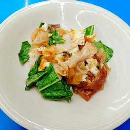 ผัดซีอิ้วเส้นใหญ่ หมู