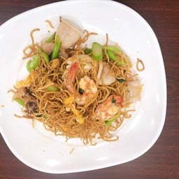 หมี่กรอบผัดซีอิ๊วทะเล