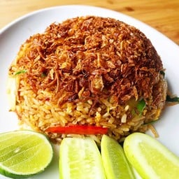 ข้าวผัดน้ำพริกเผาเนื้อสวรรค์ฝอย