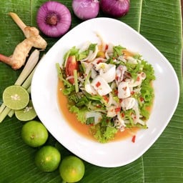 ยำปลาหมึก