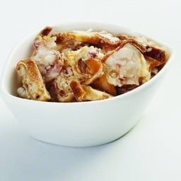 2519.TOPPING Abura-kasu Deep-fried beef innards ไส้วัวทอด