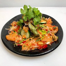 YAM SALMON SALAD
Spicy Salmon Salad ยำแซลมอล