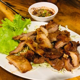 ร้านอาหารสะพานปลา