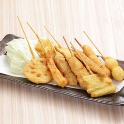 1900.KUSHIKATSU OMAKASE 10PCSDeep-Fried skewers set (10 pcs) เซ็ตคุชิคัตสึ 10 ไม้ (ตามใจมาสเตอร์)