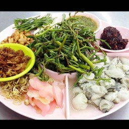 หอยนางรมทรงเครื่อง