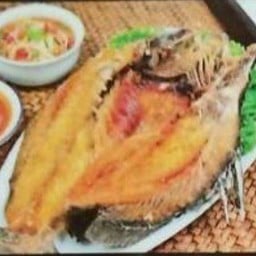 ปลากะพงทอดน้ำปลา