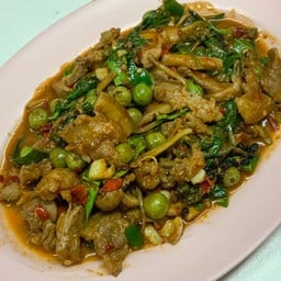 หมูป่าผัดเผ็ด