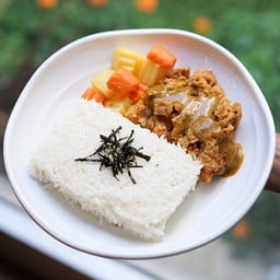 Set 16 Chiken curry Yum Grilled Pork with Rice