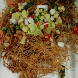 ปลากระพงทอดสมุนไพร