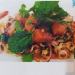 ยำปลาแซลมอน