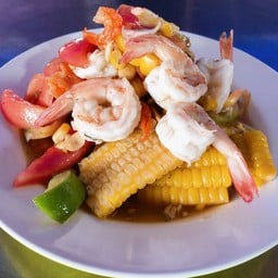 ตำข้าวโพดกุ้งลวก