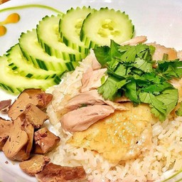 ข้าวมันไก่ &โรตีมะตะบะ หมู่บ้านซิเมนต์ไทย