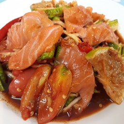 ตำปลาแซลมอนน้ำปลาร้า