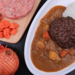 ข้าวแกงกะหรี่แฮมเบิร์กเนื้อ