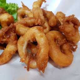 ปลาหมึกชุบแป้งทอด