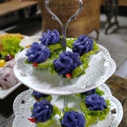 100 บาท