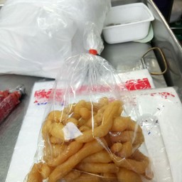 ปาท่องโก๋ตัวเล็กทอดกรอบ