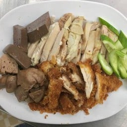 เจ๊พบ ข้าวมันไก่ตอนสูตรไหหลำ ลาดพร้าว 101