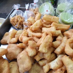 ปาท่องโก๋ ทอด