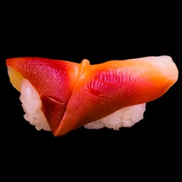 Hokkigai sushi