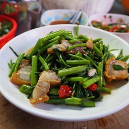 ผักบุ้ง