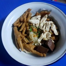 ก๋วยเตี๋ยวไก่มะระ เรียกลุงหน่อย อิสรภาพ29-27(ข้างคอนโด2)