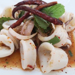 ลาบปลาหมึก