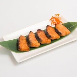 ปลาแซลมอนหมักซอาโชยุย่าง